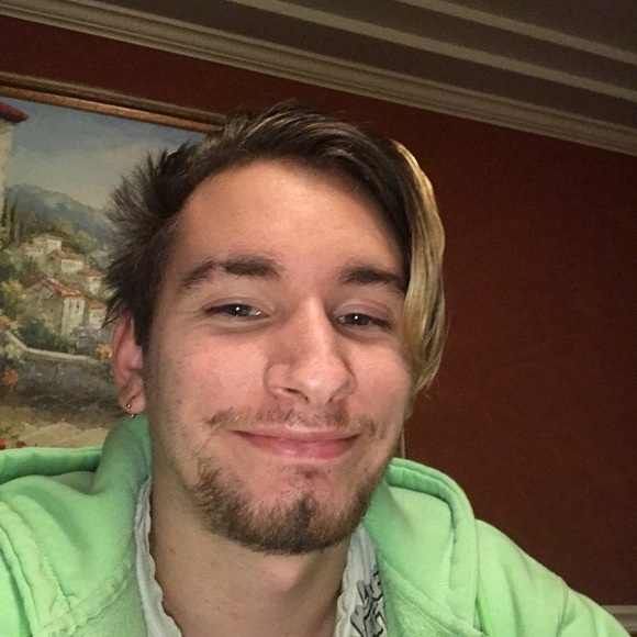 Meet your Posher, Daniel - Picture 1 of 1